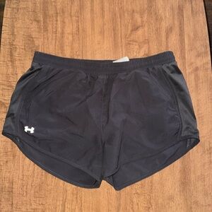 under armor loose athletic shorts